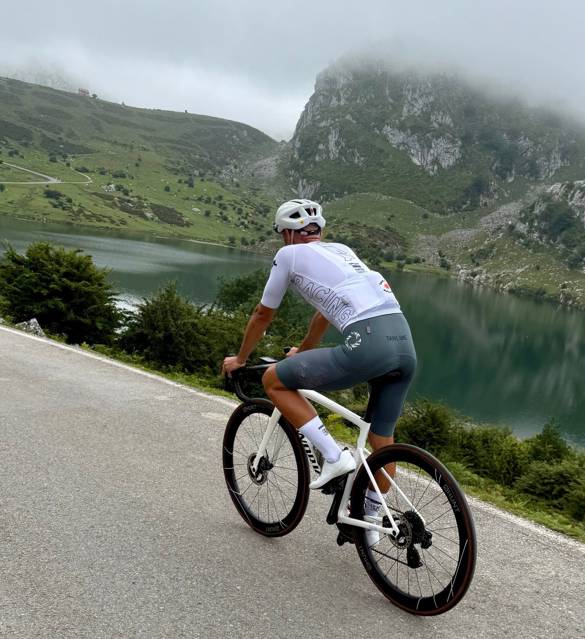 Optimal jersey ~ White Mallorca Flagship